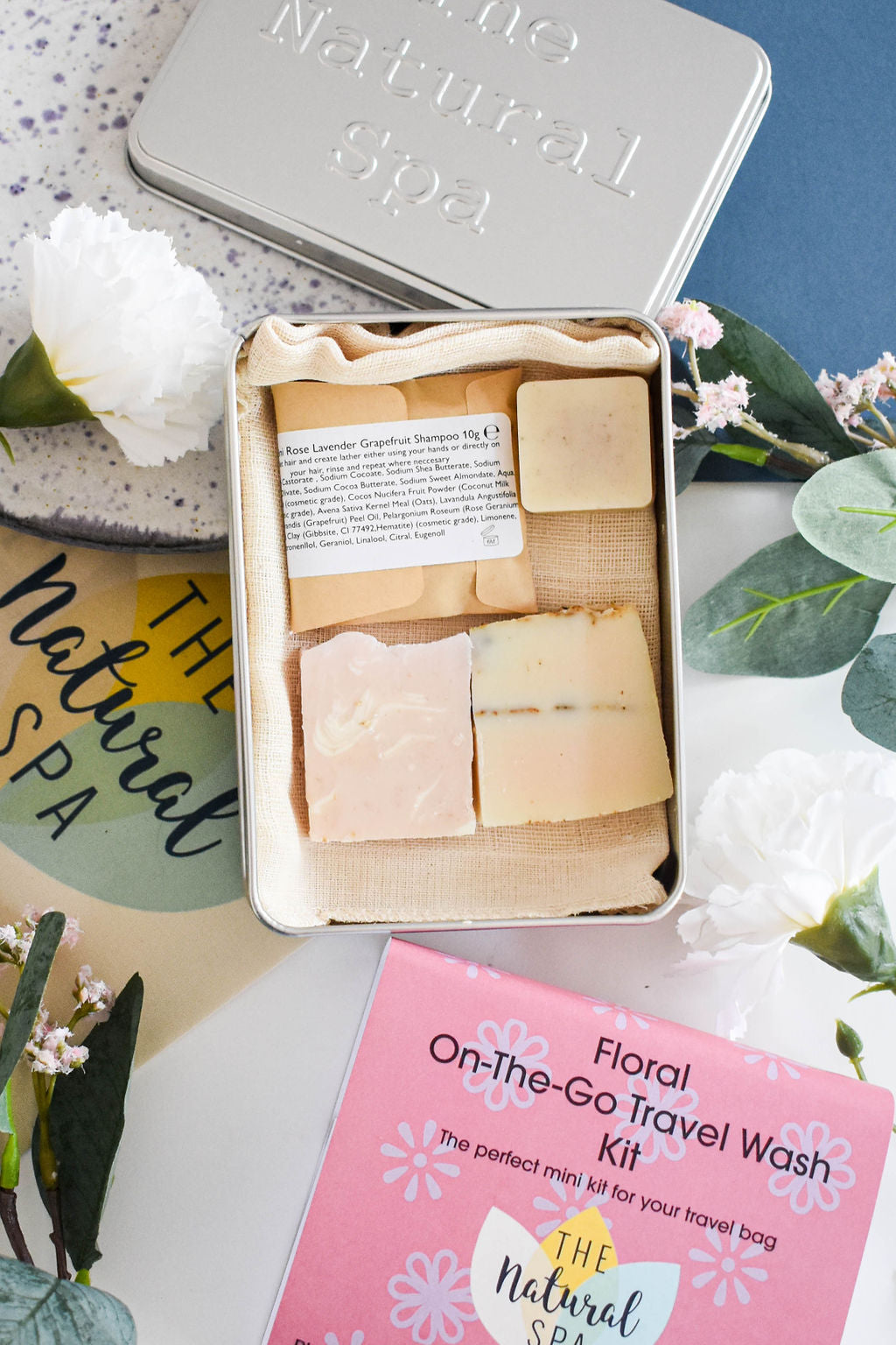 Earth Mini "on the go" Travel Wash kit