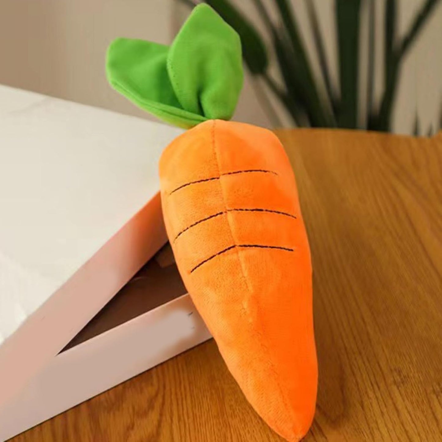 TUGME Cute Carrot With Soft Squeaker Carrot Shape Pet Plush Toy With Sound Bite-Resistant Soft Comfortable Dog Toy