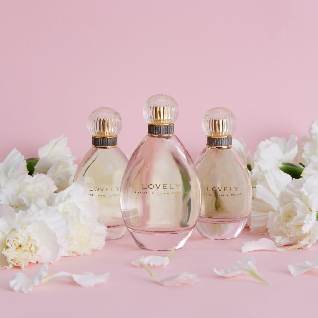 Sarah Jessica Parker Lovely Eau de Parfum for Women 50ml Spray, Delicate Female Perfume, Fragrance For Women, Women's Eau de Perfume for Travel, Womens Perfumes - Genuine SJP Perfume for Women