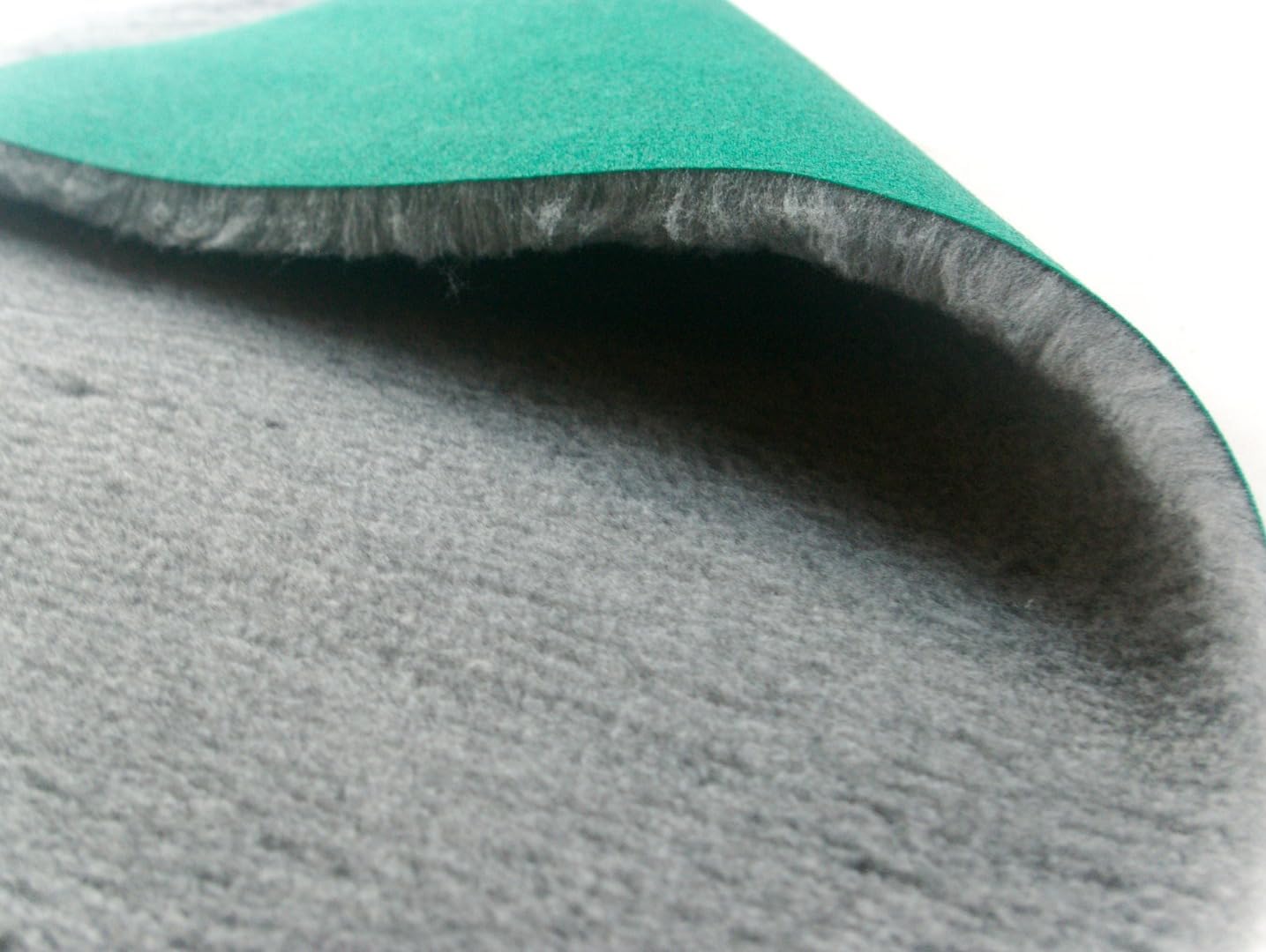Traditional Grey High-Grade Vet Bedding 30mm Cut in Squares & Rolls. THICK WHELPING FLEECE DOG PUPPY PRO BED Size: 75cm x 51cm