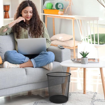 KEPLIN Round Trash Can Bin - 1 Pack Black Non-slip Mesh Bins | Waste Paper Bin | Sturdy Metal Bin Indoor Waste Bin for Home, Bedroom, Office, Bathroom, Living Room, Kitchen