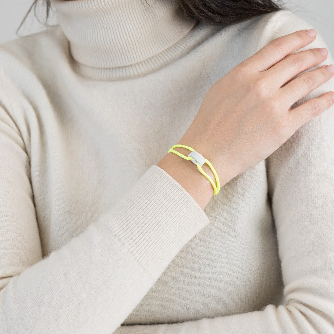 Snow Regent Cord Bracelet