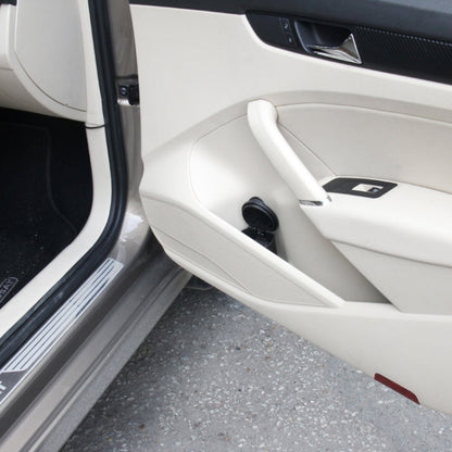 Portable Car Ashtray, Size: 6.9x6.9x10 cm, Portable Car Ashtray