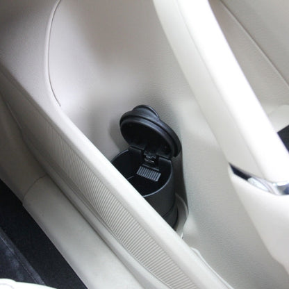 Portable Car Ashtray, Size: 6.9x6.9x10 cm, Portable Car Ashtray