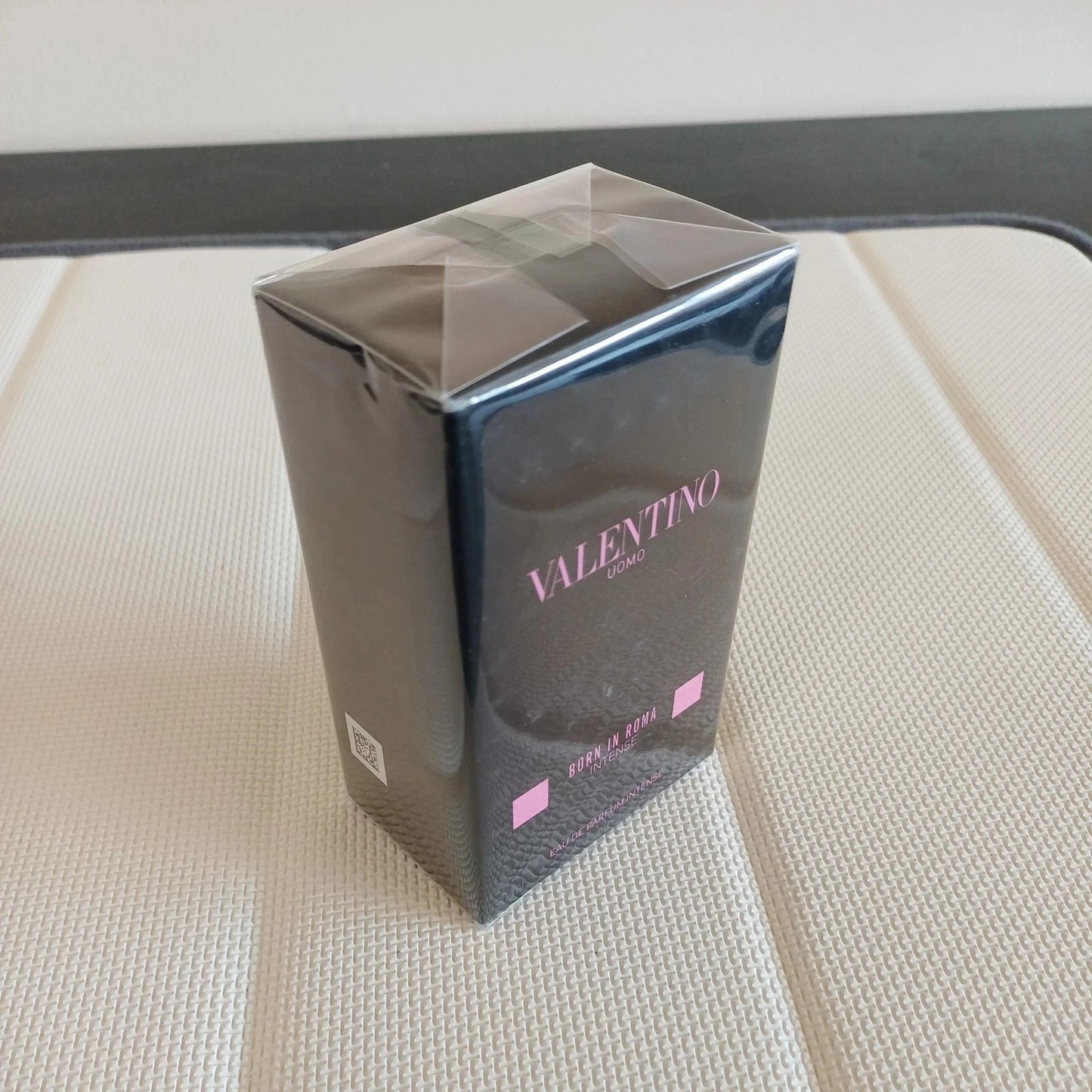 VALENTINO UOMO BORN IN ROMA INTENSE EAU DE PARFUM SPRAY 3.4 Oz /100 ml sealed
