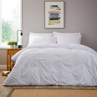 OLIVIA ROCCO Textured Pintuck Ruffles Pleated Microfibre Duvet Cover Sets with Pillowcases Soft Breathable Easy Care Bedding Set Quilt Covers